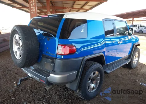 2007 Toyota Fj Cruiser z USA, uszkodzony, nr VIN JTEBU11F070072067